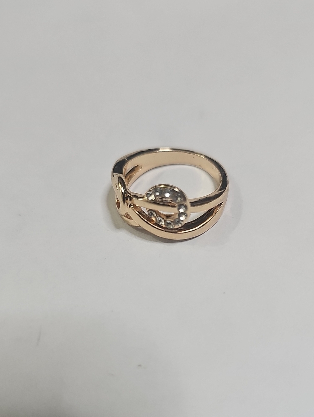 Gold-Tone Knot Ring with Crystal Accents - Elegant Women's Jewelry